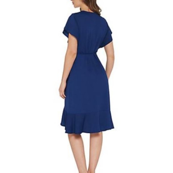 Isaac Mizrahi Pebble Knit Wrap Dress w/ Ruffle Hem - Picture 2 of 4